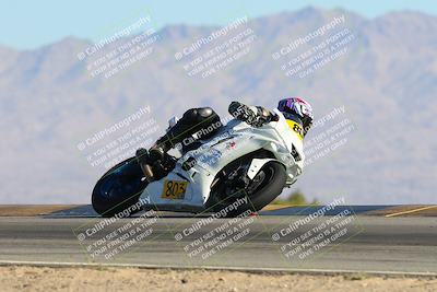 media/Jan-12-2025-CVMA (Sun) [[be1d2b16e3]]/Race 3-Amateur Supersport Middleweight/